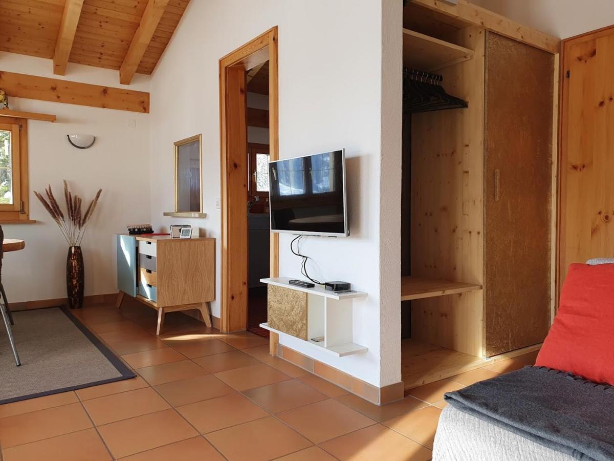 Tgampi Saura 395 Rue Apartment Lenz ภายนอก รูปภาพ